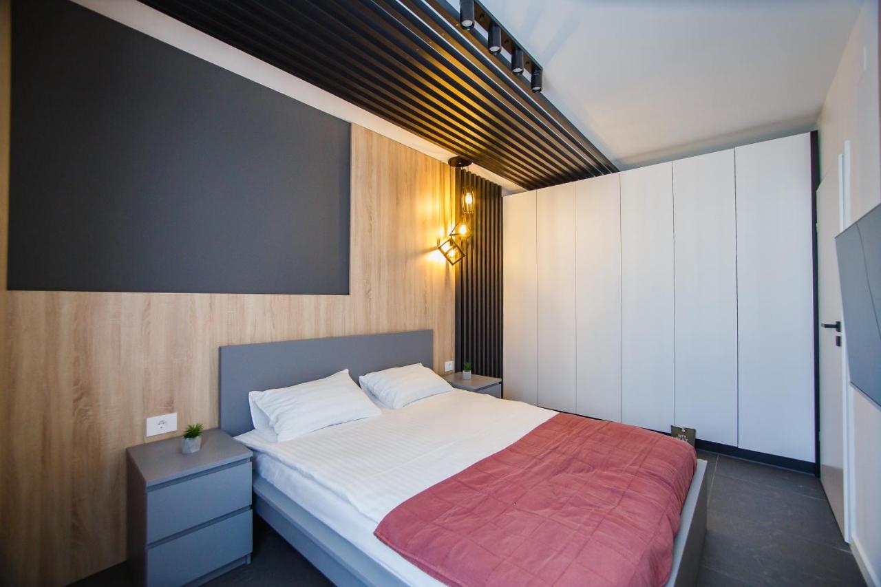 Duo Vibe Apartment Oradea Luaran gambar