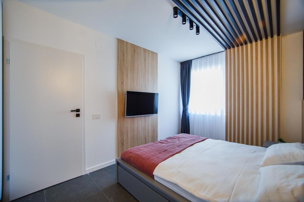 Duo Vibe Apartment Oradea Luaran gambar