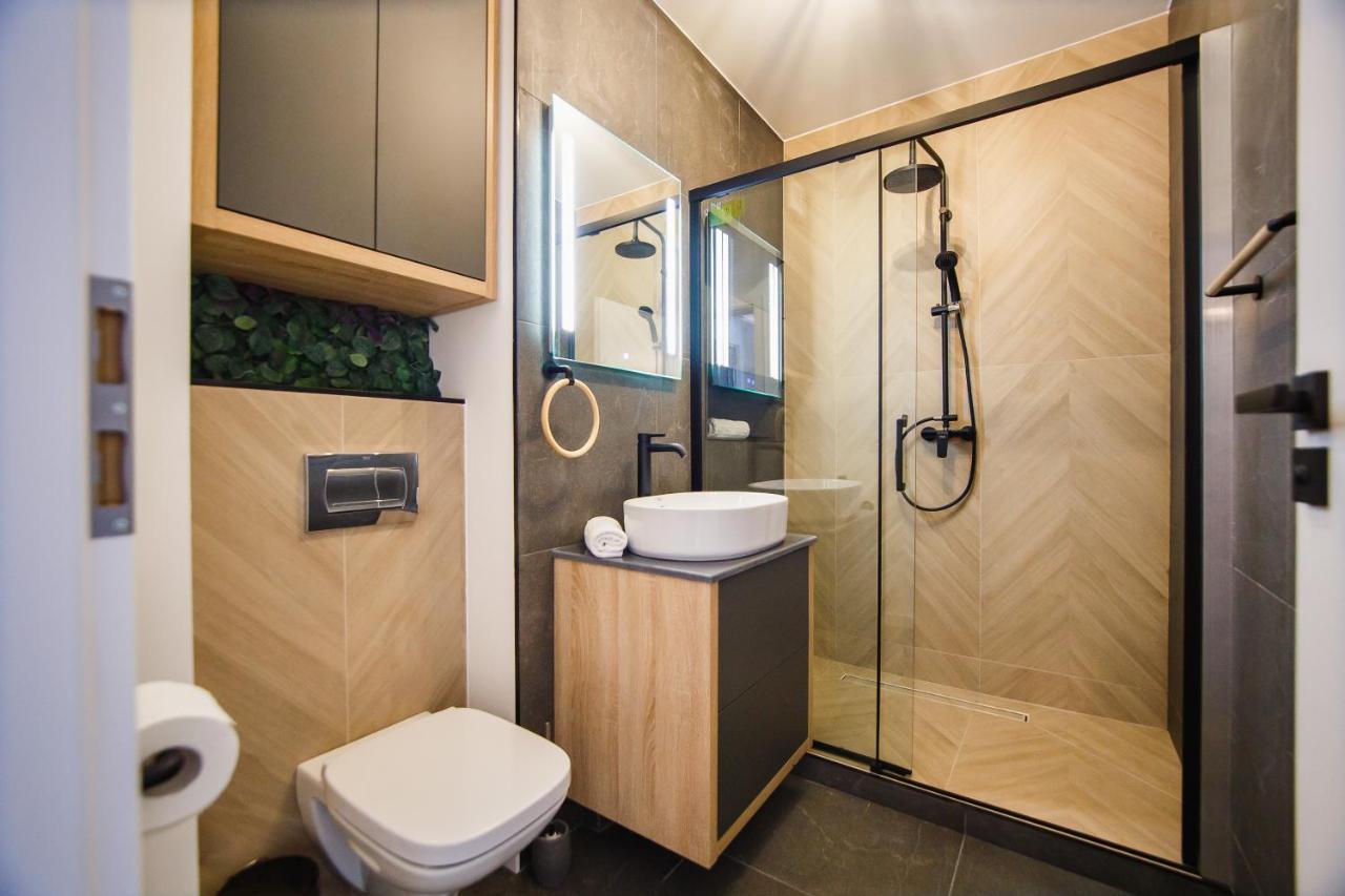 Duo Vibe Apartment Oradea Luaran gambar
